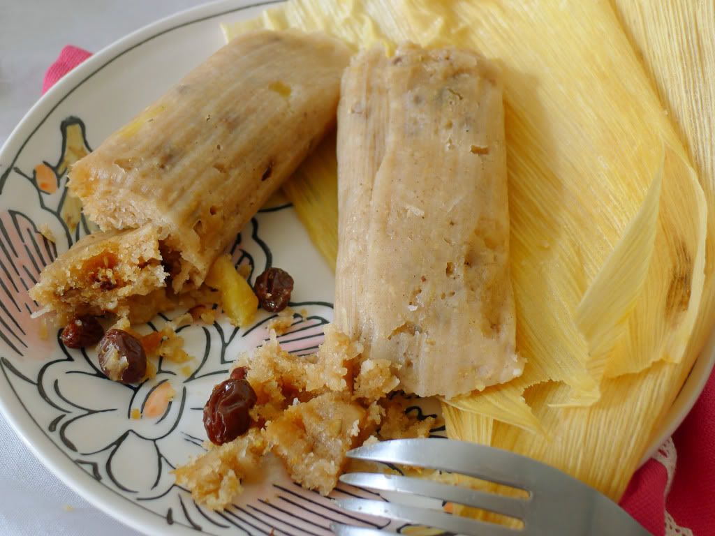 Tamales Dulces de Pasas, Piña, Coco y Nuez Nibbles and Feasts